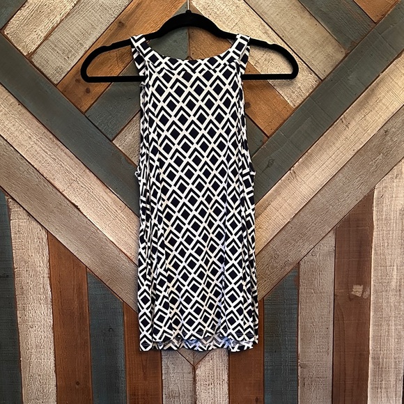 Navy & White Geometric Racerback Tank Top - Picture 5 of 5